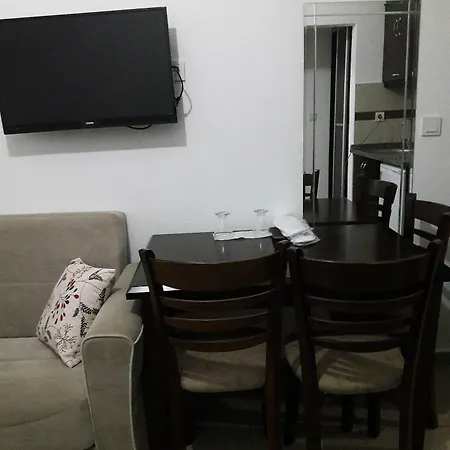 Yeni Bademli Hotel apartamentowy