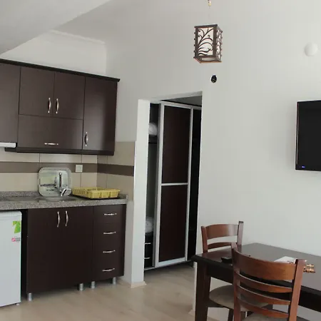 Yeni Bademli Hotel apartamentowy 4*