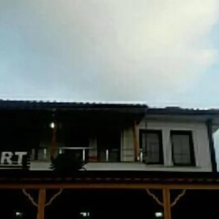 Yeni Bademli 4*