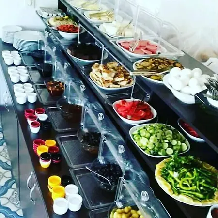 Yeni Bademli 4*