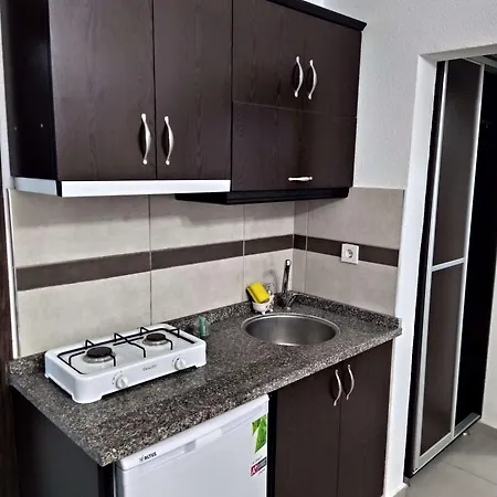 Yeni Bademli Hotel apartamentowy 4*