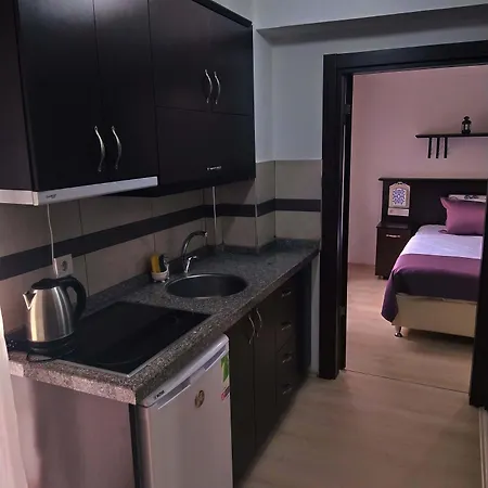 Yeni Bademli Hotel apartamentowy
